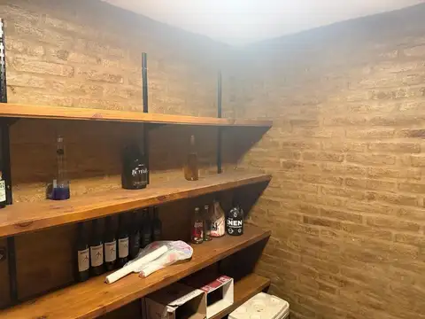 Casa en Venta con 6 cocheras
