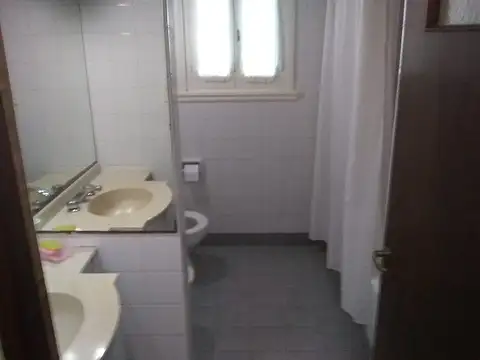 Casa en Alquiler en Miramar, USD 1.000