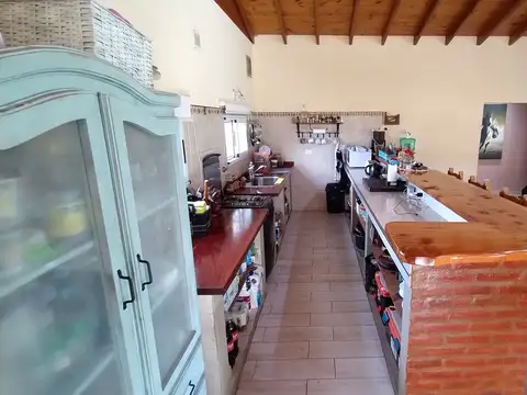 VENTA QUINTA 4 AMBIENTES LUJAN PATIO PILETA