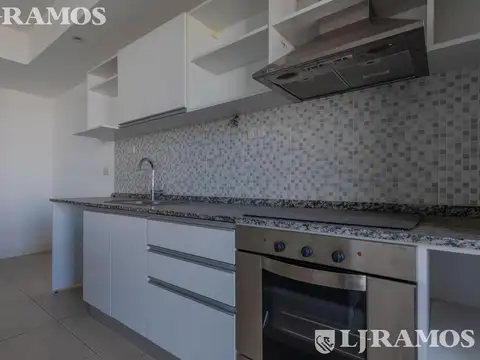 Departamento en Venta en Condominio Civis, USD 145.000