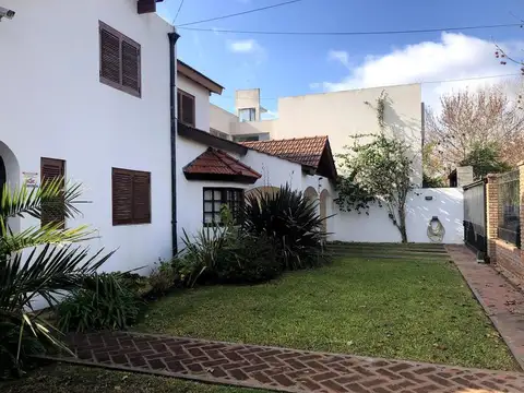 Casa en Venta en Manuel B Gonnet, USD 350.000