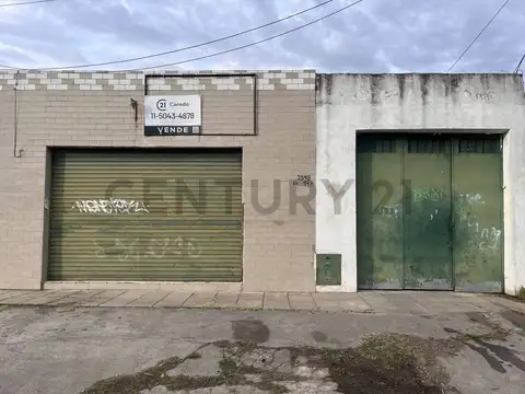 Casa con local- a reciclar - en venta- en RINCON DE MILBERG