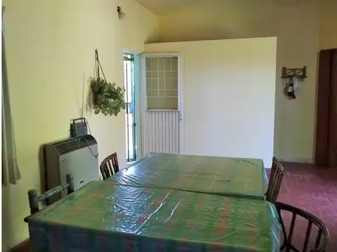 Casa en Venta con 4 cocheras
