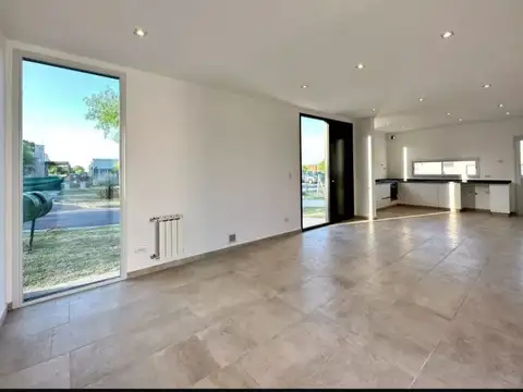 Casa en Venta en Pilar Del Este, USD 169.000