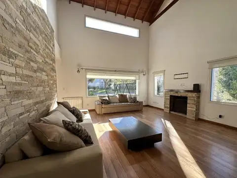 Casa en Venta en Rumenco, USD 630.000