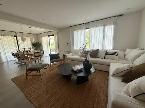 Departamento 5 ambientes con 2 baños