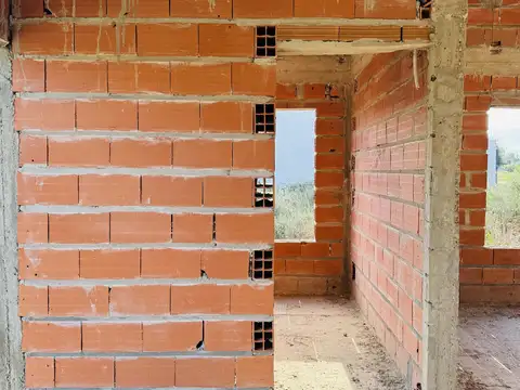 Casa 3 ambientes con 1 baño