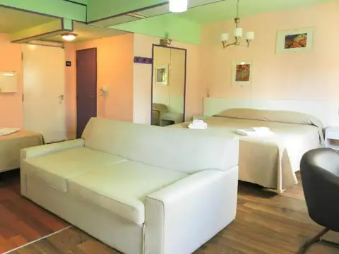 Hotel en Venta 40 años