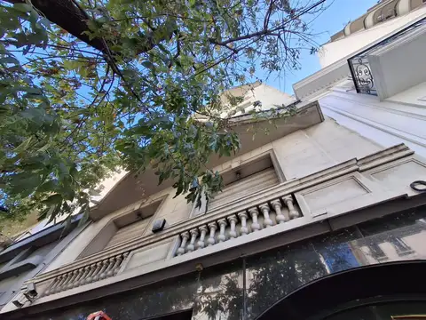 AV. JUAN DE GARAY al 800 piso 1