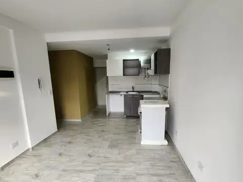 Thomas Justo Villegas  al 3000