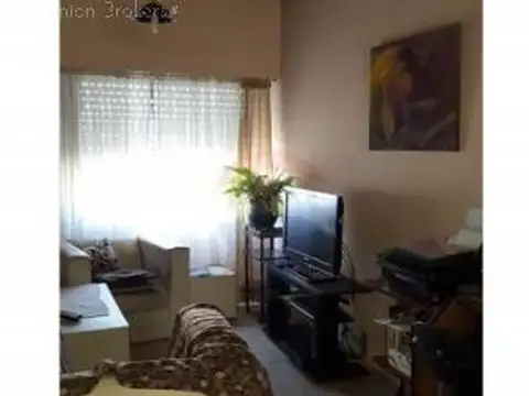 Lomas de Zamora  al 900