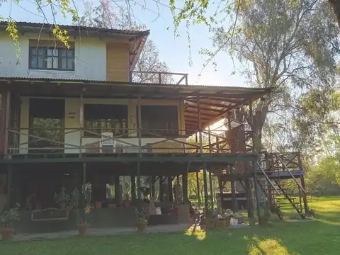 Casa en venta - 4 Dormitorios 2 Baños - Tigre