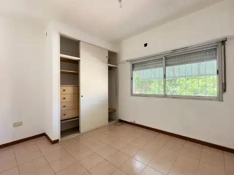 Depto Tipo Casa 2 ambientes con 1 baño
