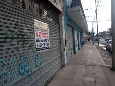 Local - Venta - Argentina, José C Paz - AV.PTE .J.D PERON 3887
