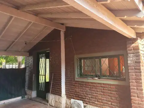 EL PALOMAR - CHALET 3 AMB. + GARAGE - A PASOS DE LA AUTOPISTA OESTE - ZONIF. "RMA"  