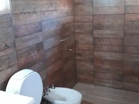 Excelente chalet en B° Las Lomas Miramar