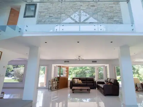 Casa en Alquiler de 5 dormitorios