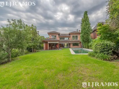 Casa en Venta en Rincon De La Costa, USD 490.000