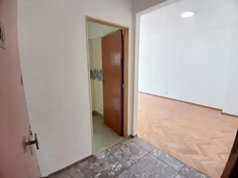 ALQUILER - DPTO 3 AMB FLORES C/BALCON