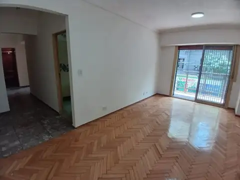 ALQUILER - DPTO 3 AMB FLORES C/BALCON