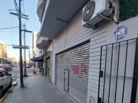 Local - Alquiler - Argentina, Lanús - AV JUAN D PERON 3712