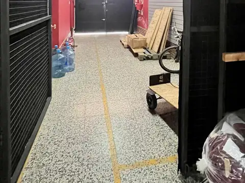 ALQUILER- GALPON INDUSTRIAL O DEPOSITO- MUY BUEN ESTADO