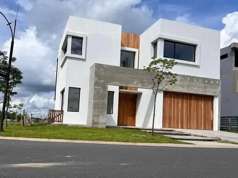 Casa  en Venta en El Yacht, Nordelta, Tigre