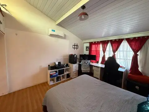 VENTA CASA 4 AMBIENTES EN WILDE