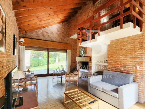 De las Tres Carabelas 800