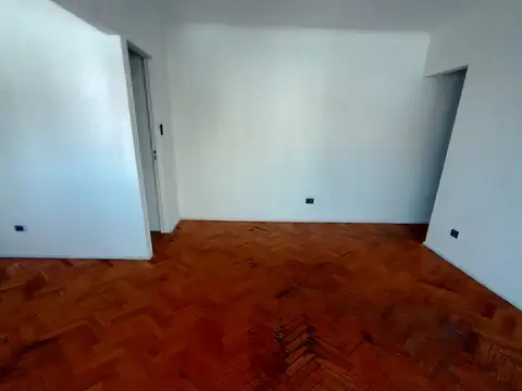 Departamento en Alquiler en Avellaneda, $ 630.000