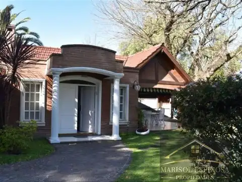 Casa 4 ambientes con 3 baños