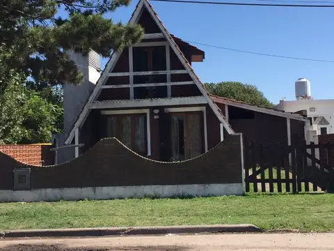 Hermoso alpino sobre calle Venecia