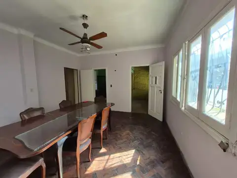 Casa 4 Ambientes VENTA Villa Sarmiento Gran Patio