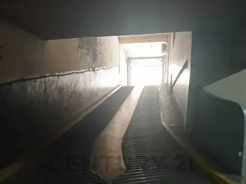 Ayacucho 800, Piso 0