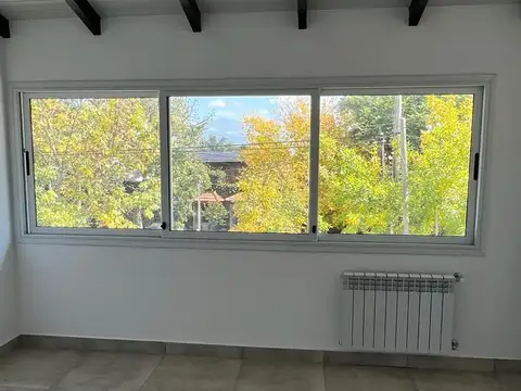 Departamento en Alquiler en Barrio Grand Bourg, $ 1.300.000