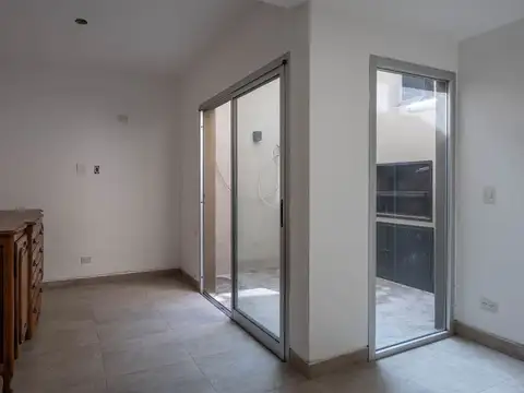 Depto Tipo Casa en Venta 51 años