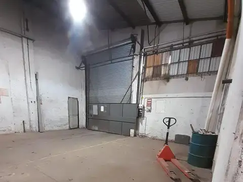 Galpón Buenos Aires  3886 (acceso por dos calles)