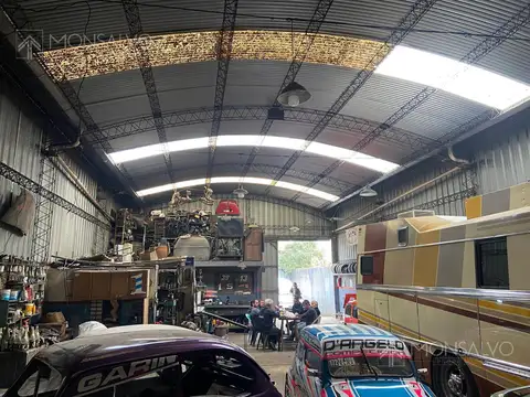 Galpon en Venta 10  mts Frente