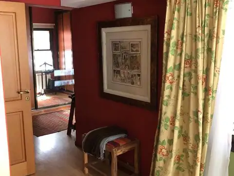 Casa en Alquiler con 2 cocheras