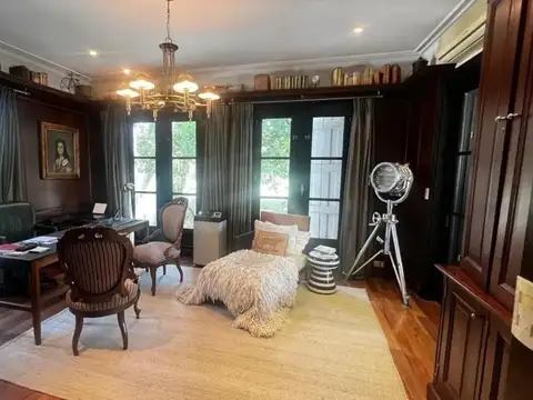 Casa 10 ambientes con 7 baños