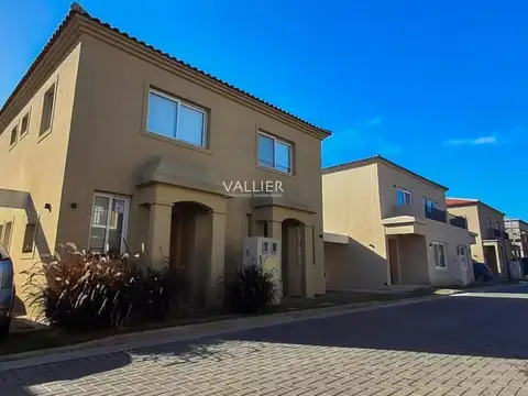 Casa  en Venta en Saravi Village Pilar, G.B.A. Zona Norte