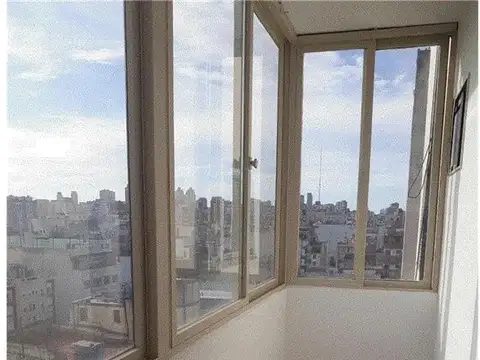 3 amb y Medio  con Balcón Vista Abierta. Subtes.  Av.Pueyrredon al 500.  Ideal Estudiantes Whatsapp 