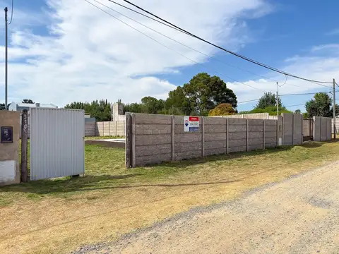VENTA DE LOTE CON PILETA ZONA SANS SOUCI, TANDIL.