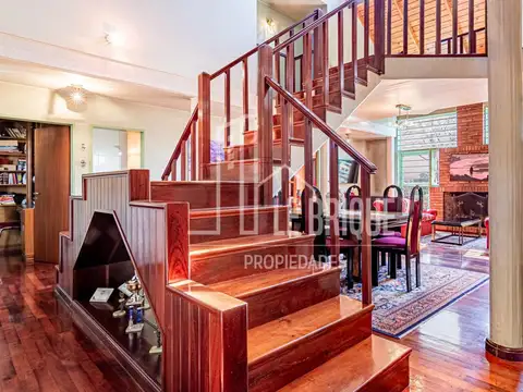 Hermoso chalet 5 amb + Jardin + Garaje