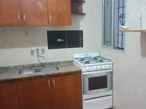 Depto Tipo Casa en Alquiler de 2 dormitorios