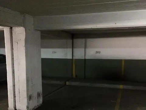 Venta Cochera Lavalle al 600 - Microcentro