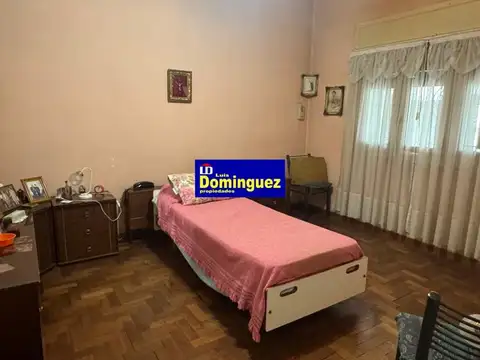 Casa en venta en Munro EN UNA PLANTA. GR JARDIN EXCELENTE UBICACION.