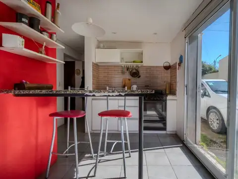 VENTA DUPLEX 3 AMBIENTES CON PARQUE LOS PINARES.!