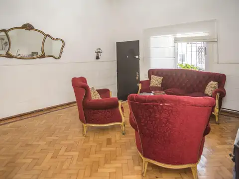 Depto Tipo Casa en Venta de 6 ambientes