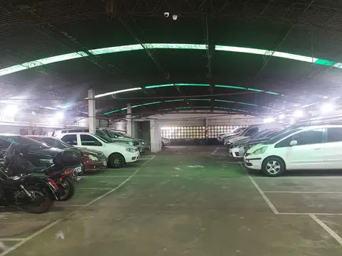 VENTA COCHERA CUBIERTA Y FIJA, FLORES